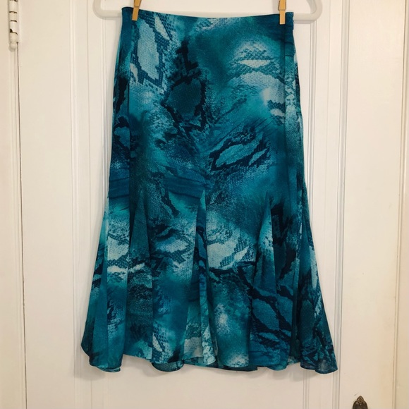 NWT Chico’s Snakeskin Fit and Flare Skirt Teal - Picture 2 of 5